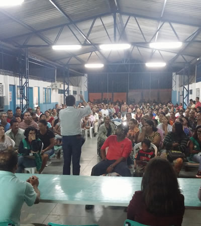 Reunião com a comunidade